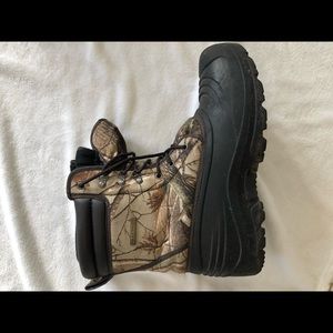 Field and stream 600 thinsulate boots